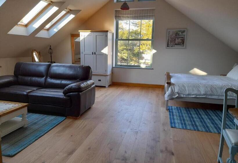 Ellenboro House Bed & Breakfast & Self Catering