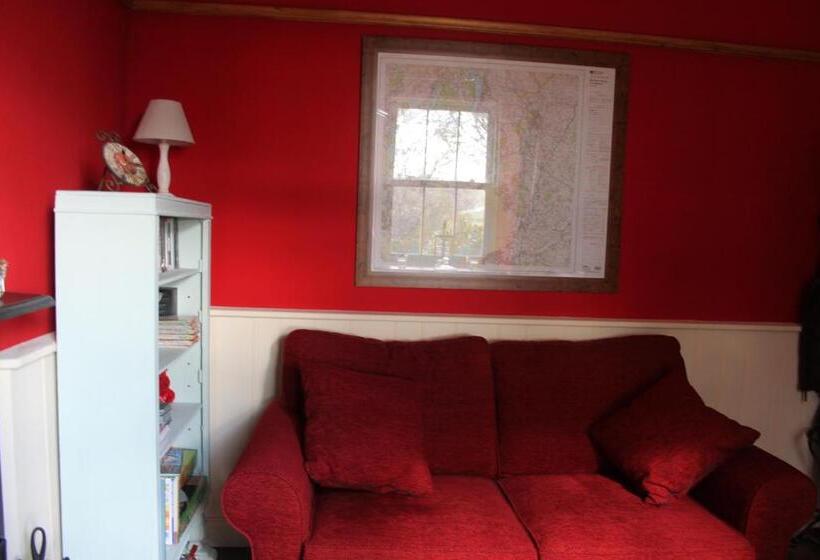 Ellenboro House Bed & Breakfast & Self Catering