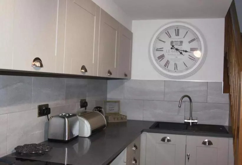 Ellenboro House Bed & Breakfast & Self Catering