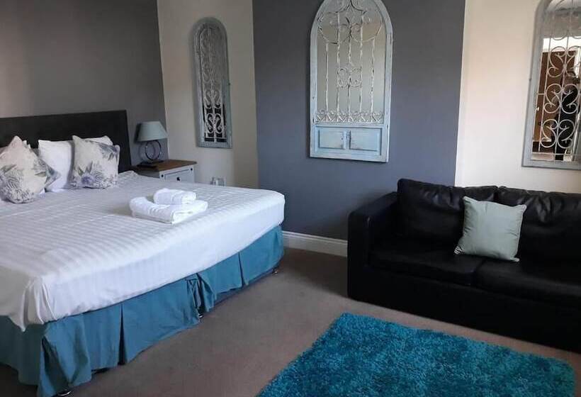 فندق Beach Green