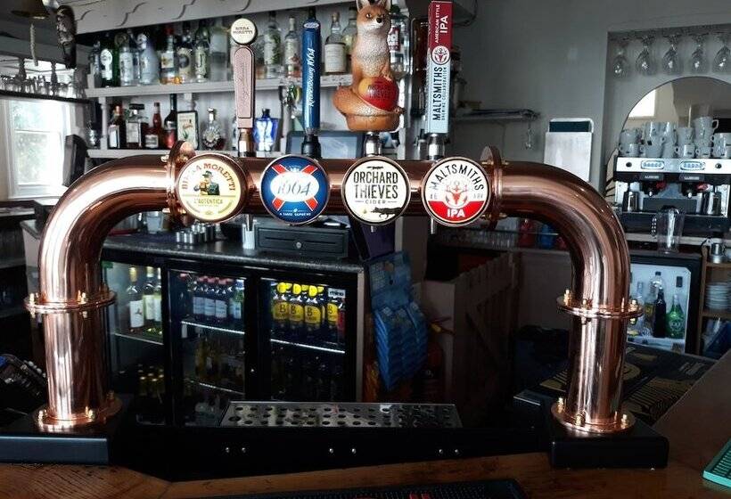 فندق Beach Green