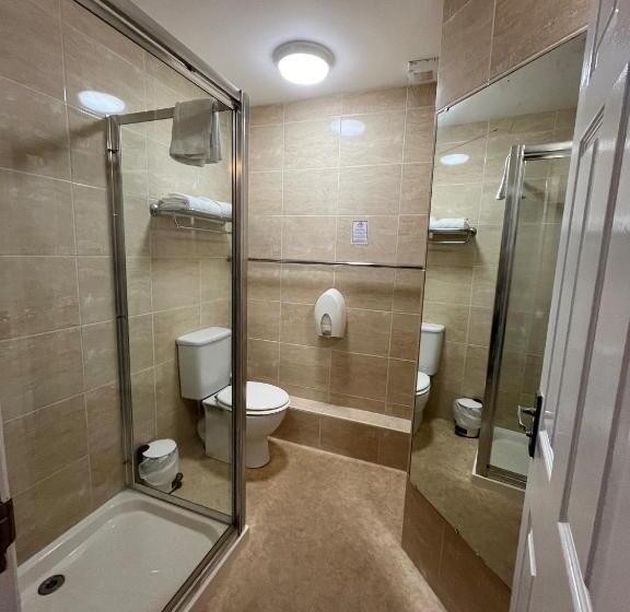 Отель Haddon Hall