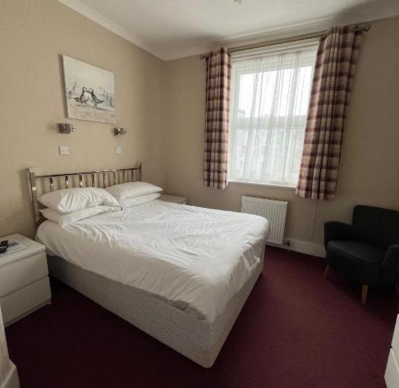 Отель Haddon Hall