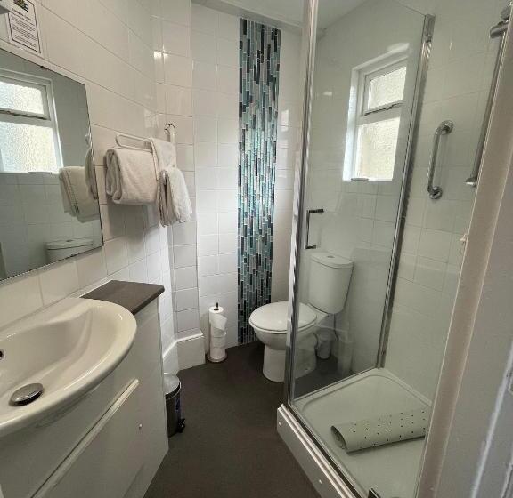 Отель Haddon Hall