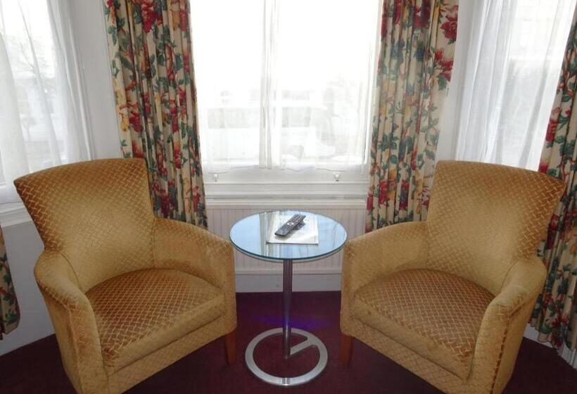 Отель Haddon Hall