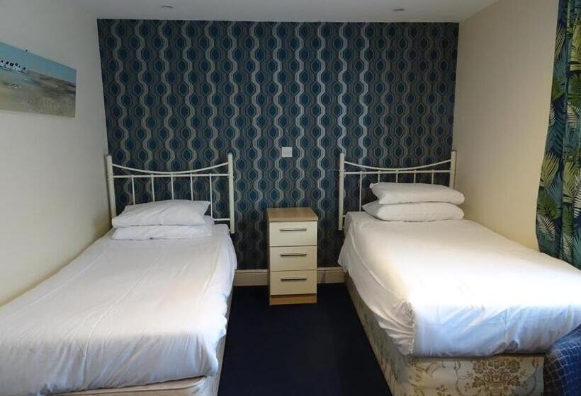 Отель Haddon Hall