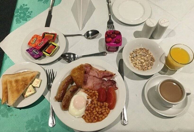 Hampton Hotel & Restaurant