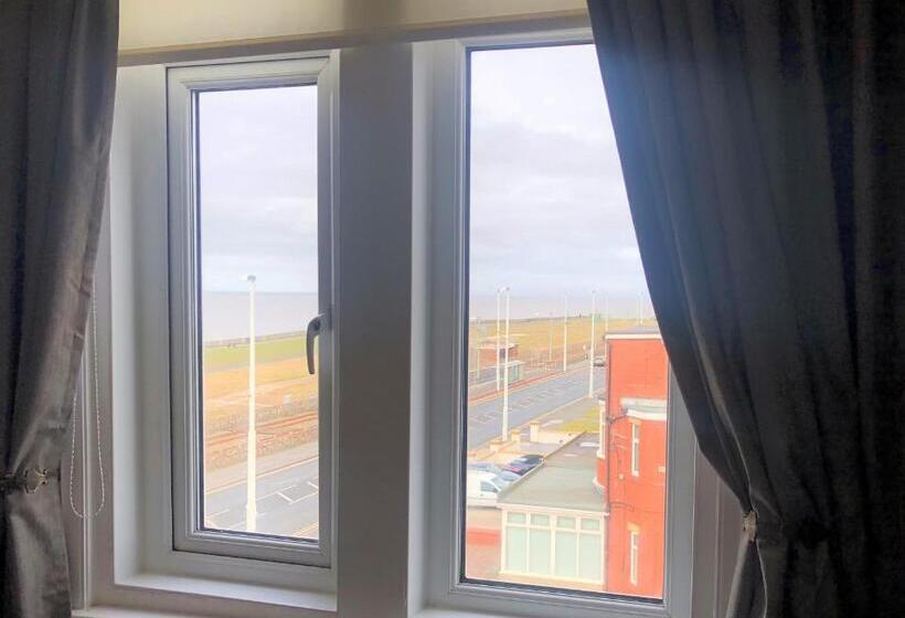 酒店 The Fossil Tree