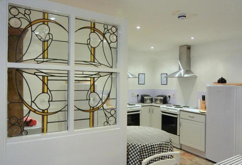 הוסטל Portrush Townhouse