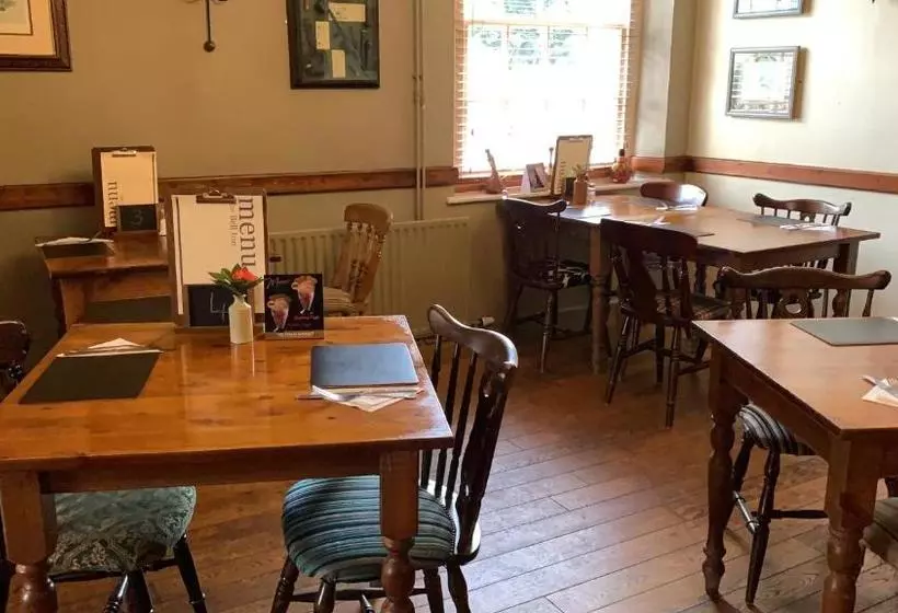 ベッドアンドブレックファースト The Bell Country Inn