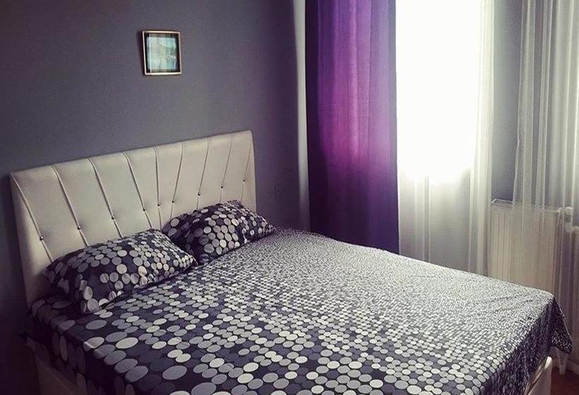 هاستل Eka Guest House