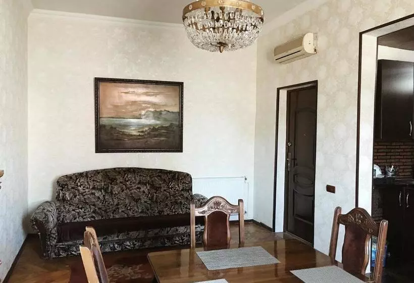 هاستل Eka Guest House
