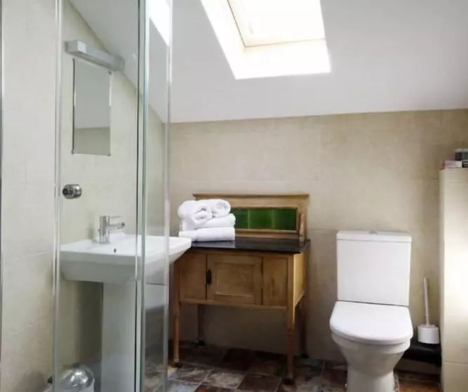 Barker Stakes Farm B&b