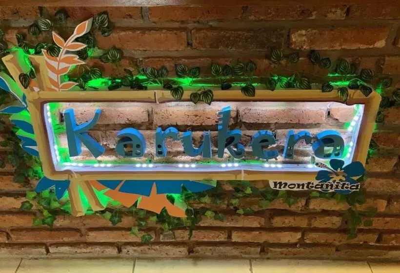تختخواب و صبحانه Karukera