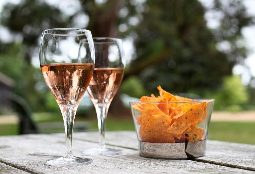 Bed and Breakfast Luxury Escape