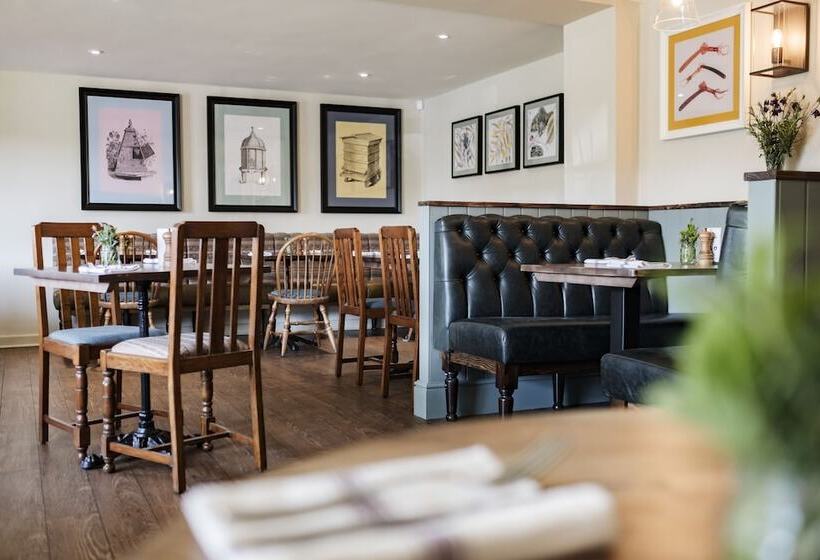 مبيت وإفطار The Bower Inn