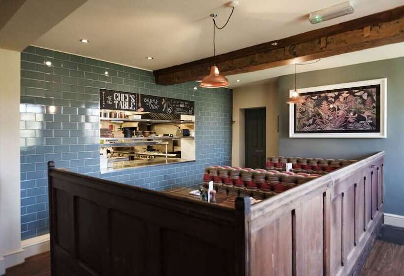 مبيت وإفطار The Bower Inn