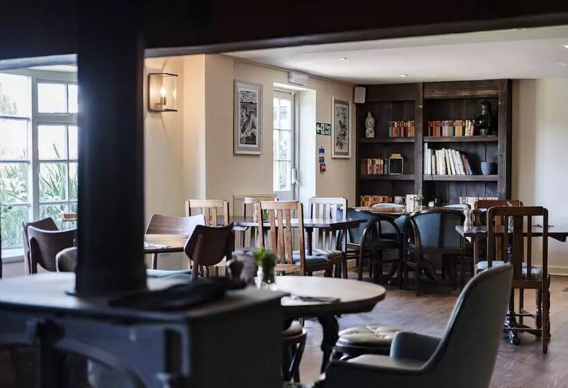 Aamiaismajoitus (B&B) The Bower Inn
