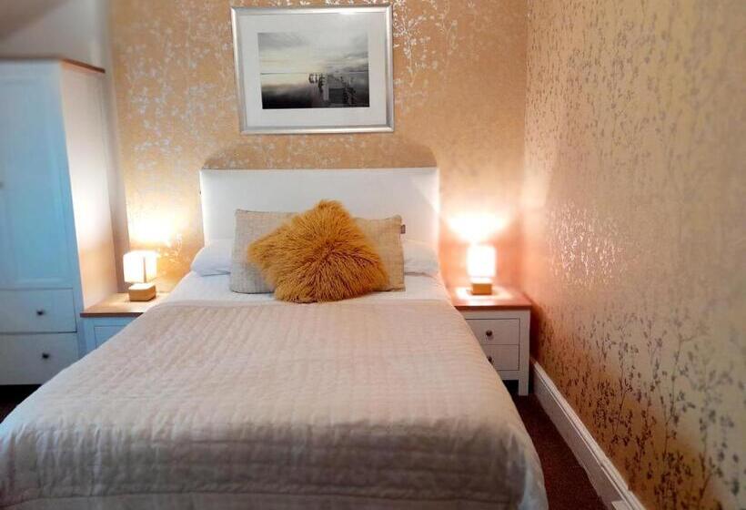 住宿加早餐  The Clovelly