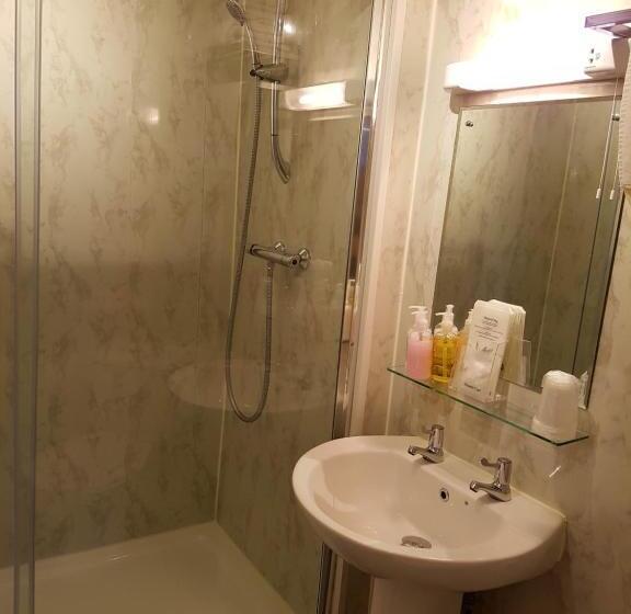 住宿加早餐  The Clovelly