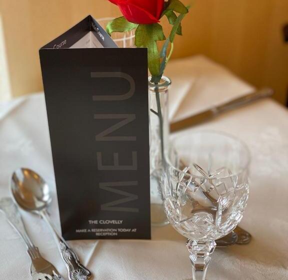 住宿加早餐  The Clovelly