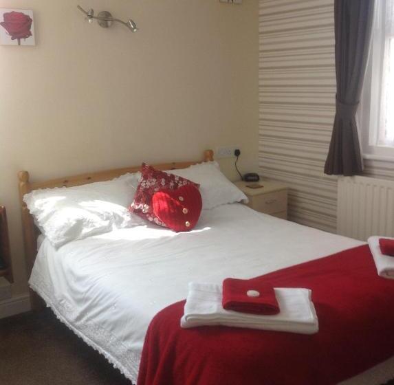 호텔 Cleasewood Guest House