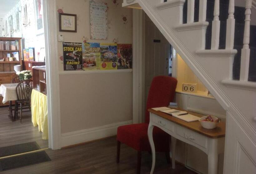 호텔 Cleasewood Guest House