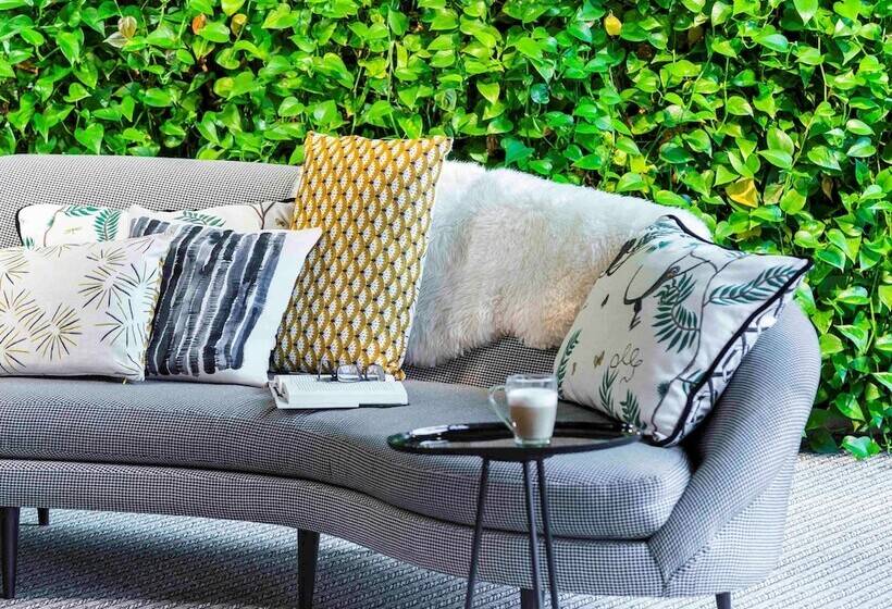 בית מלון כפרי Ibis Styles Amsterdam Airport