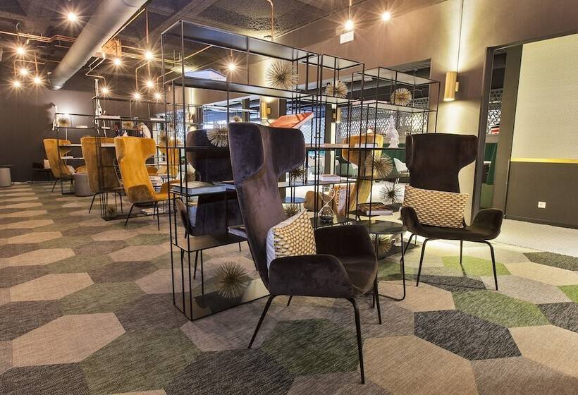 בית מלון כפרי Ibis Styles Amsterdam Airport