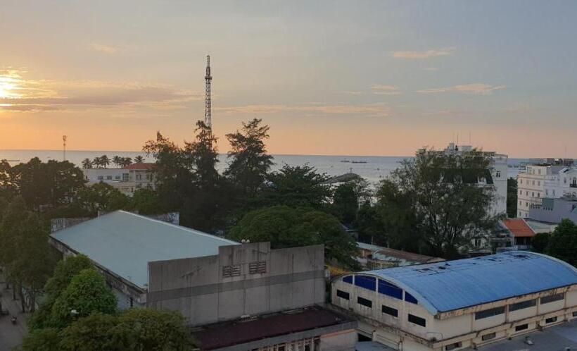 هتل Kim Huong Quang