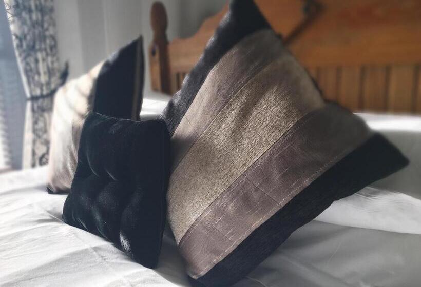 ホテル Littledean House