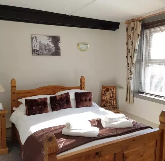 Hotelli Littledean House