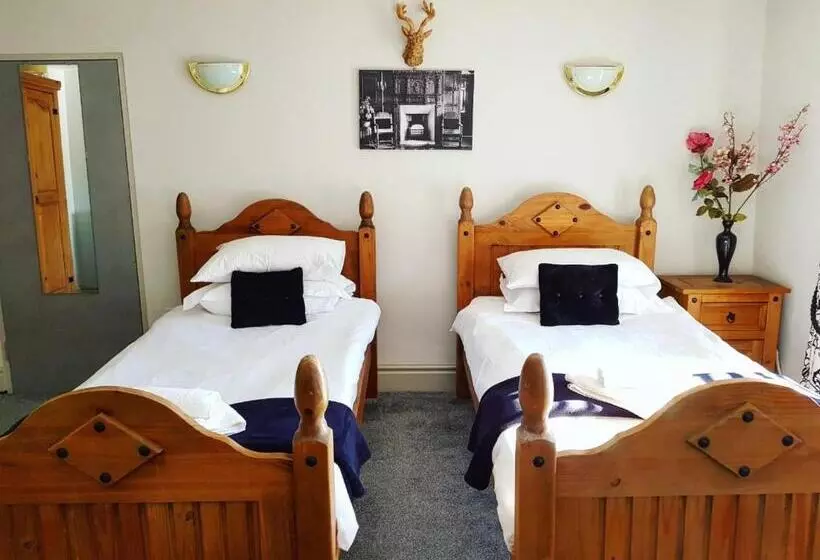Hotelli Littledean House