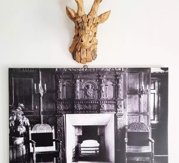 Hotelli Littledean House