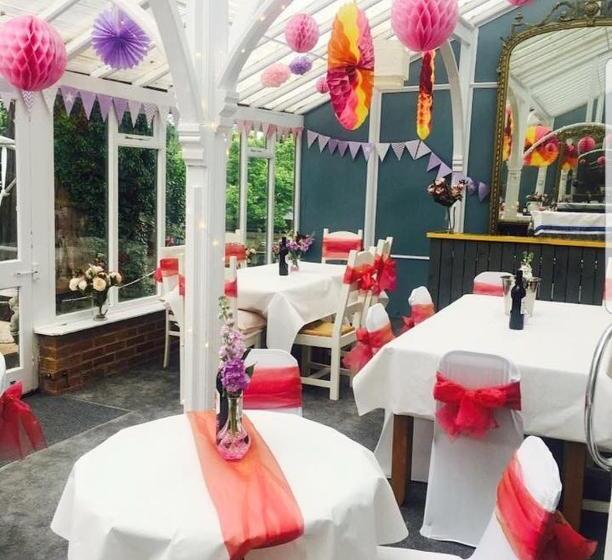 ホテル Littledean House