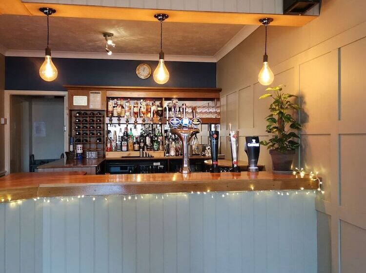 فندق The River Haven