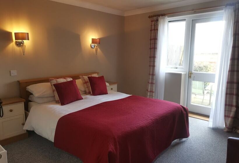 فندق The River Haven