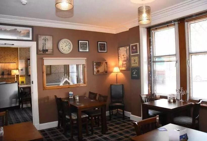 هتل The Market Inn