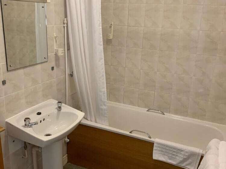 בית מלון כפרי Waterford Lodge