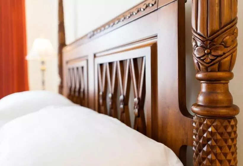 Hotelli Woodland House