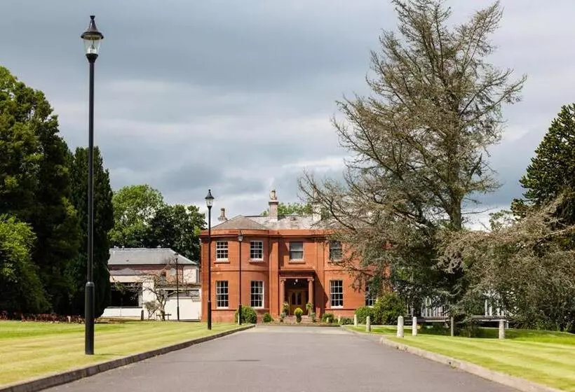 Hotelli Woodland House