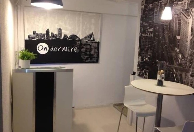 هاستل Hostal On Dormire Valencia
