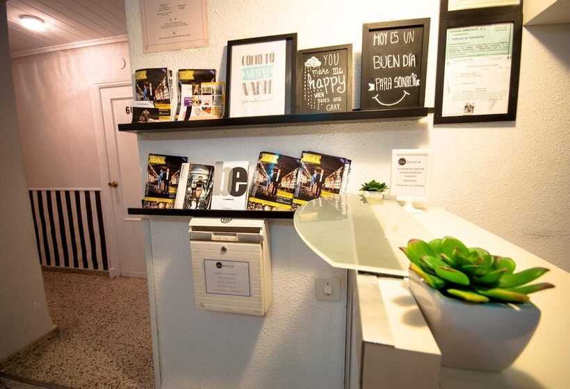 هاستل Hostal On Dormire Valencia