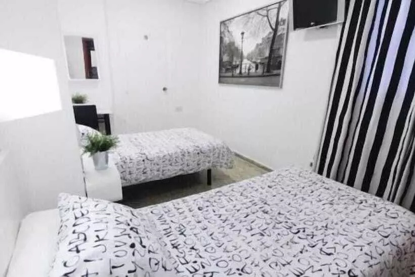 هاستل Hostal On Dormire Valencia