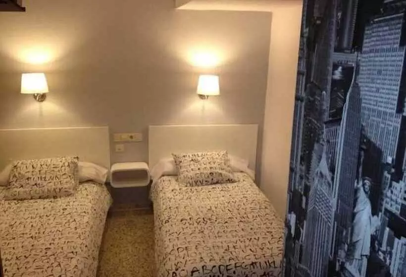 هاستل Hostal On Dormire Valencia