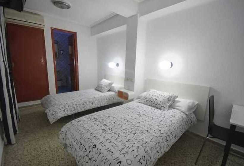 هاستل Hostal On Dormire Valencia