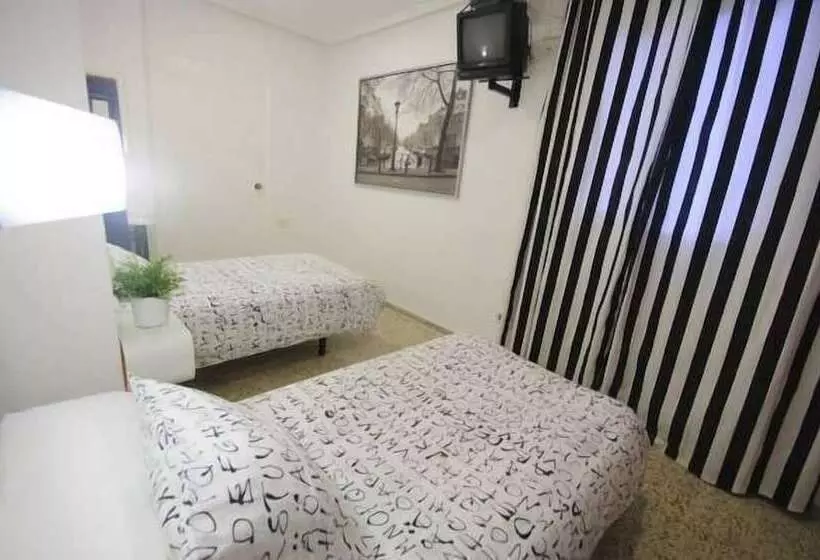 هاستل Hostal On Dormire Valencia