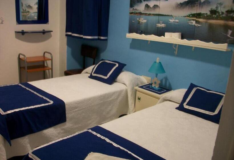 هاستل Pensión Moni Albayzin