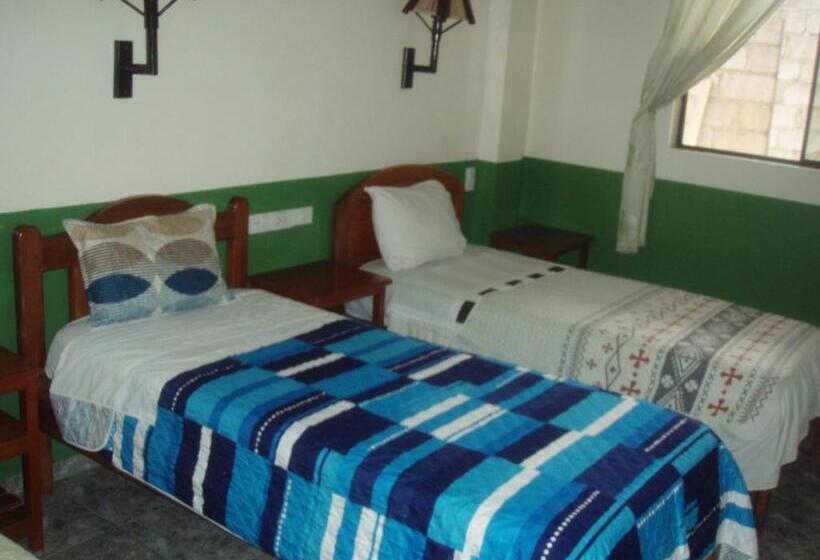 צימר Hostal Limoncocha