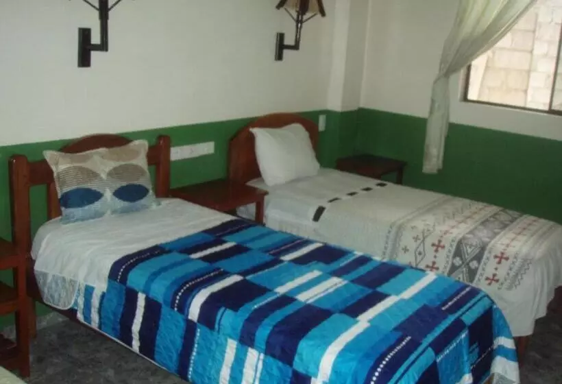 Bed & Breakfast Hostal Limoncocha